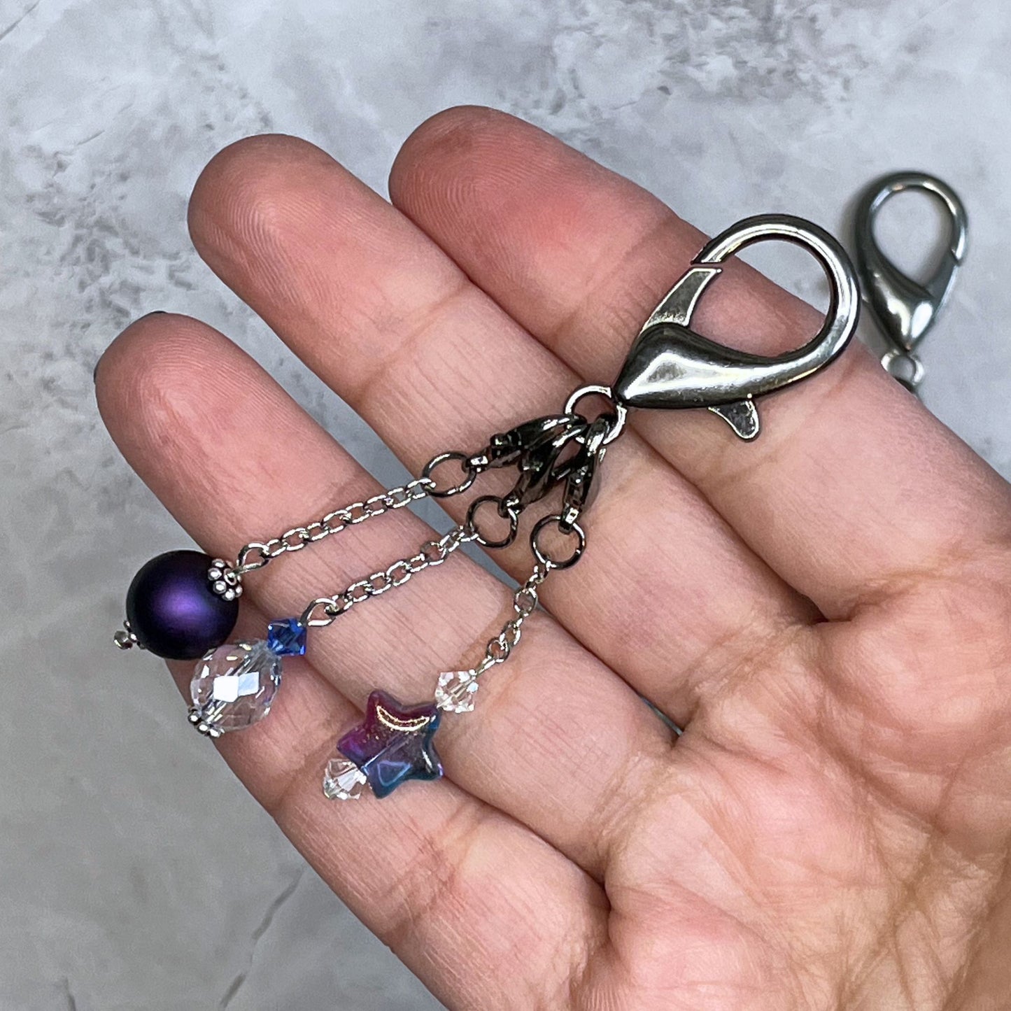 Stitch markers with detachable elements